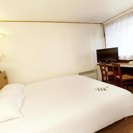 Hotel Campanile Rouen Nord - Barentin Extérieur photo