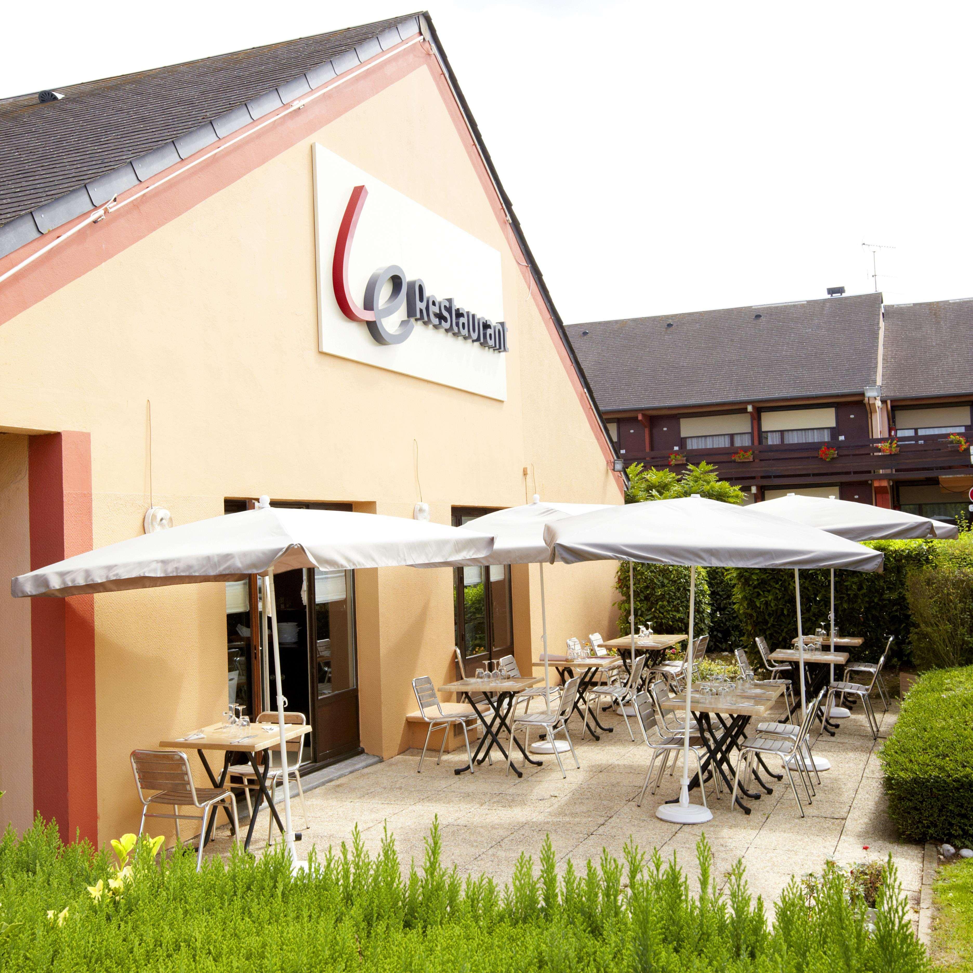 Hotel Campanile Rouen Nord - Barentin Extérieur photo
