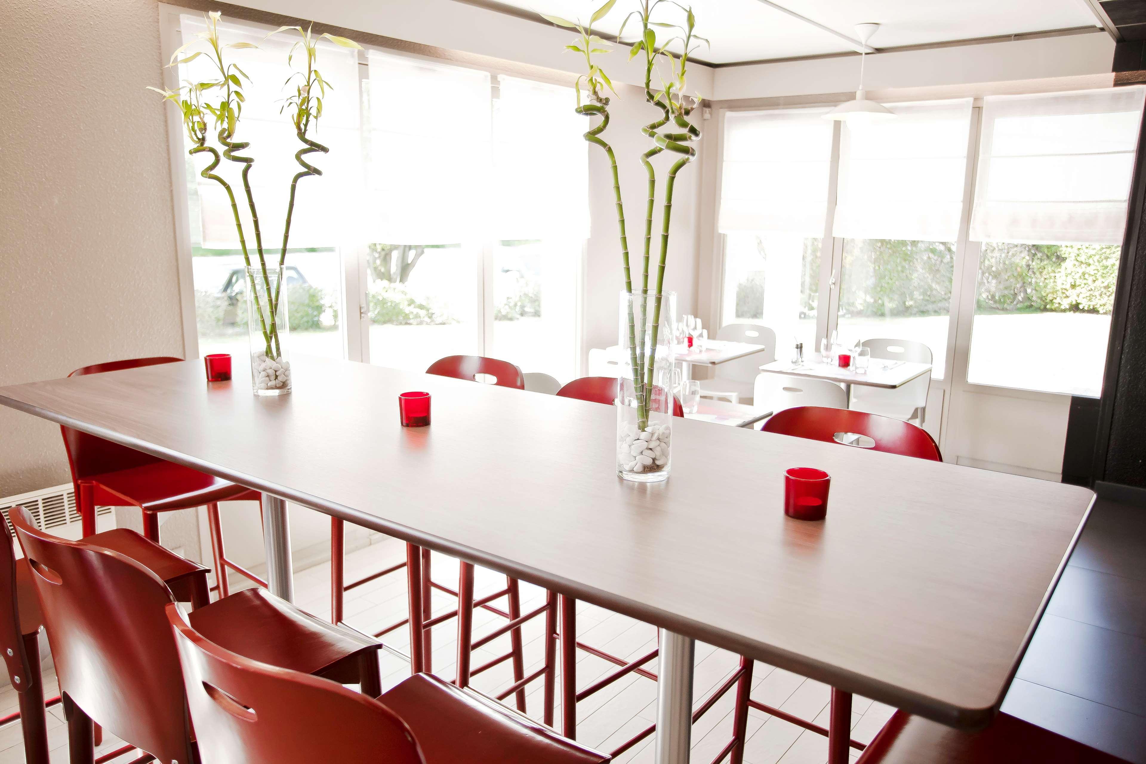 Hotel Campanile Rouen Nord - Barentin Extérieur photo