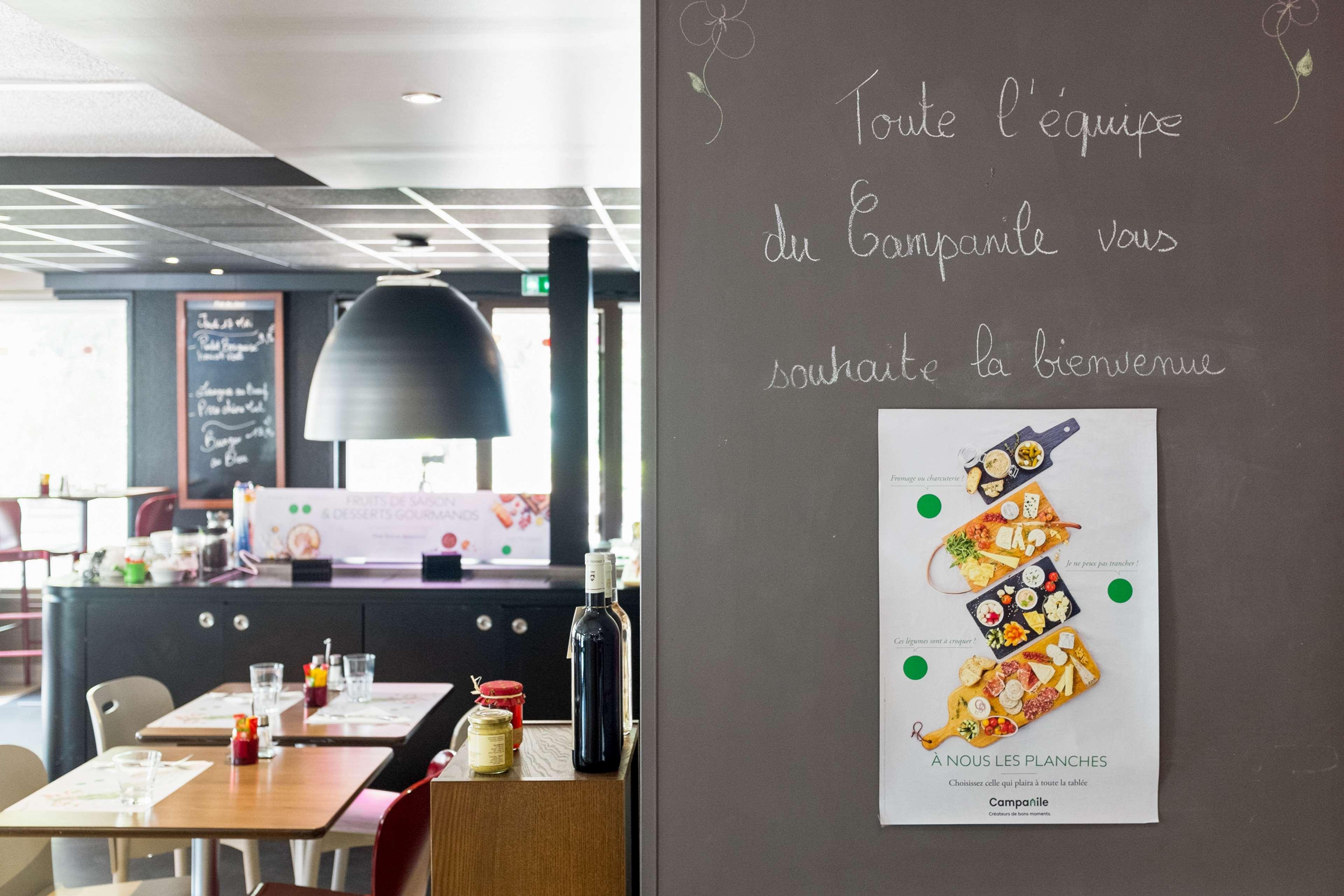 Hotel Campanile Rouen Nord - Barentin Extérieur photo